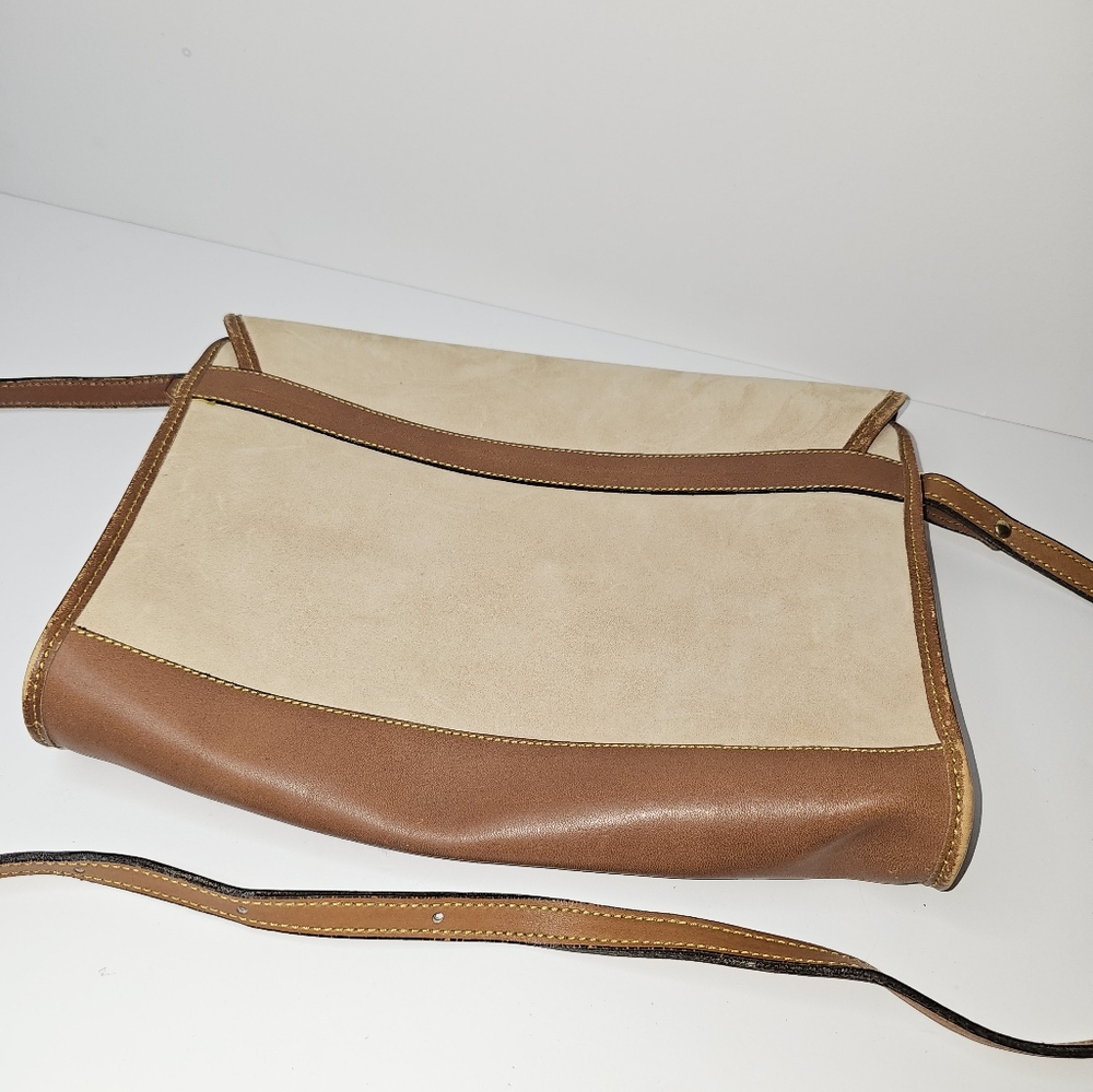 VTG Harness Elegant Tan and Cream Shoulder Bag - Picture 15 of 16